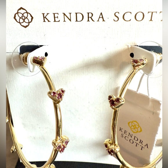 Kendra Scott Haven Crystal Heart Hoop  1/2” Earrings in Gold NWT’s - Picture 2 of 3